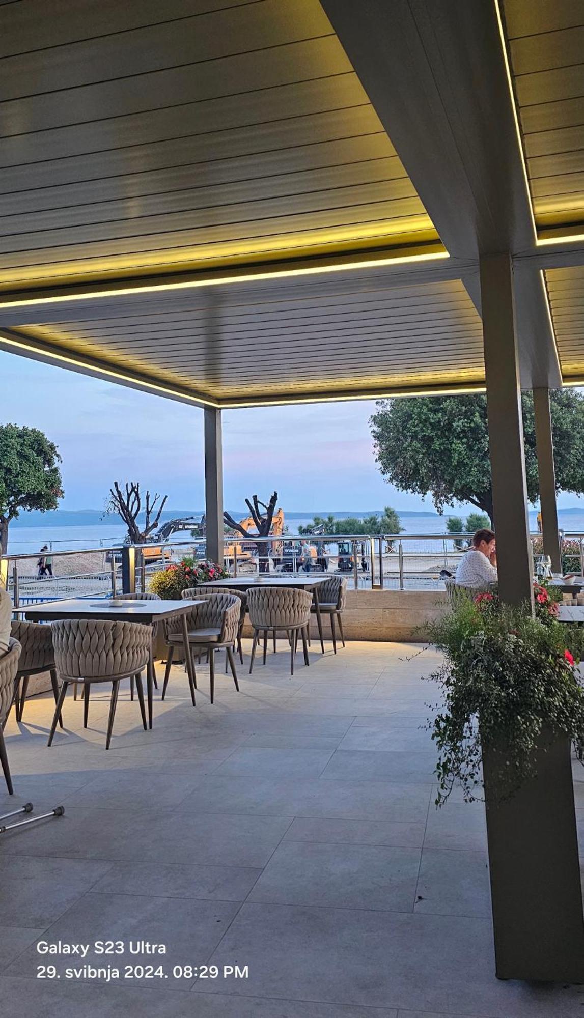 Adela Apartments - Beach Znjan Split Exterior foto
